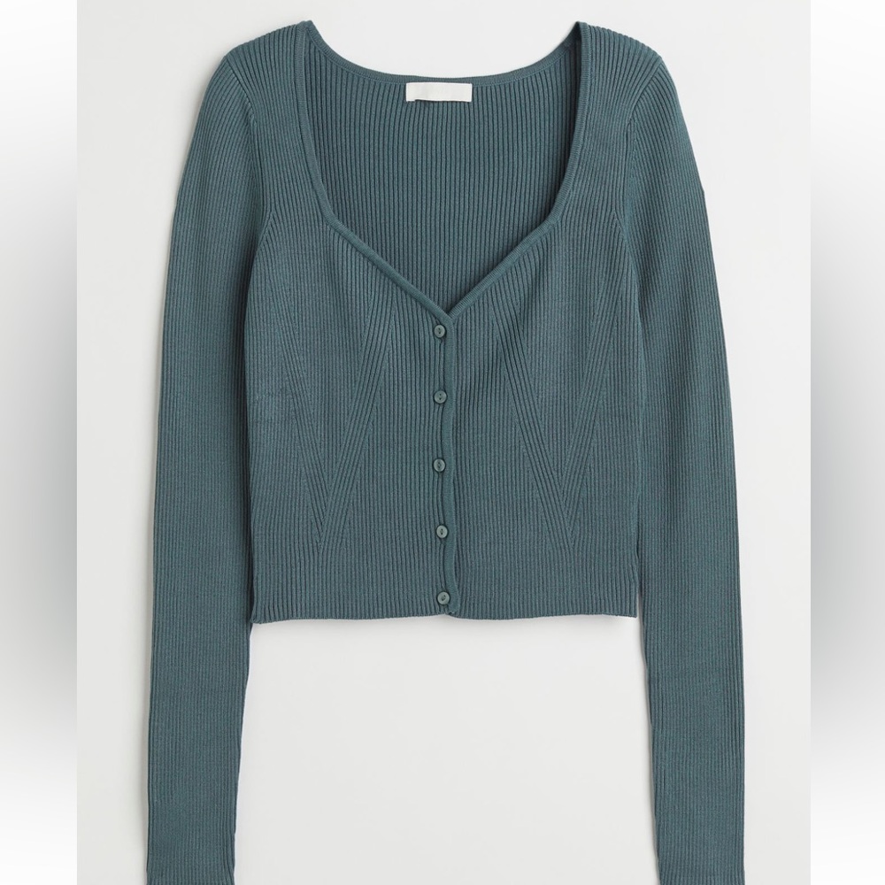 NWOT - Ribbed Button Up Sweater Top